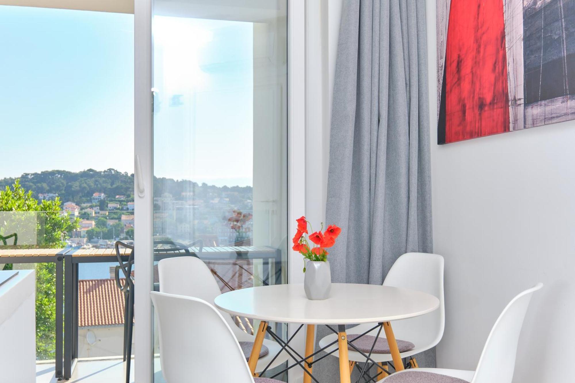 Design Apartments 3&4 Mali Lošinj Kültér fotó
